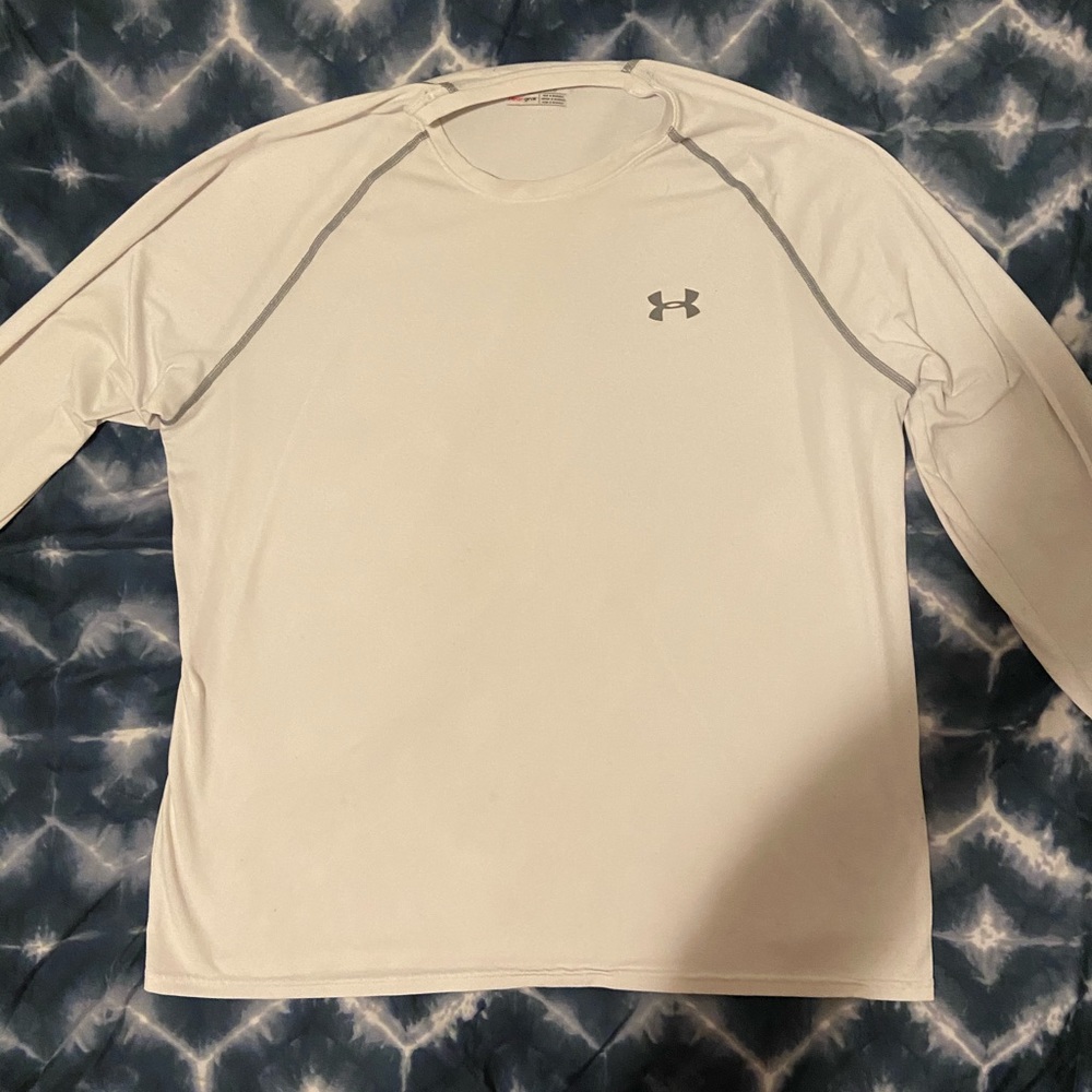 Under Armour men’s long sleeve shirt.